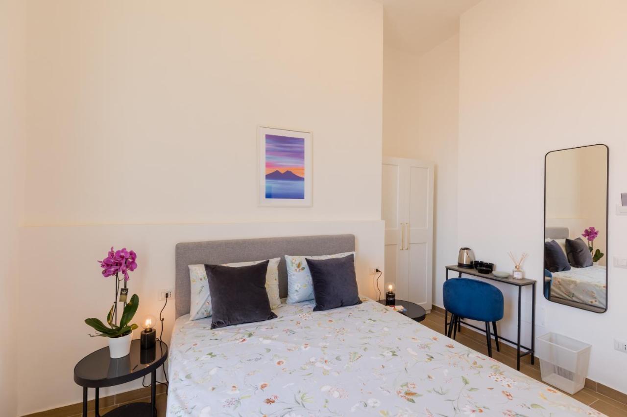 Blu Parthenope Suites Napoli Eksteriør bilde
