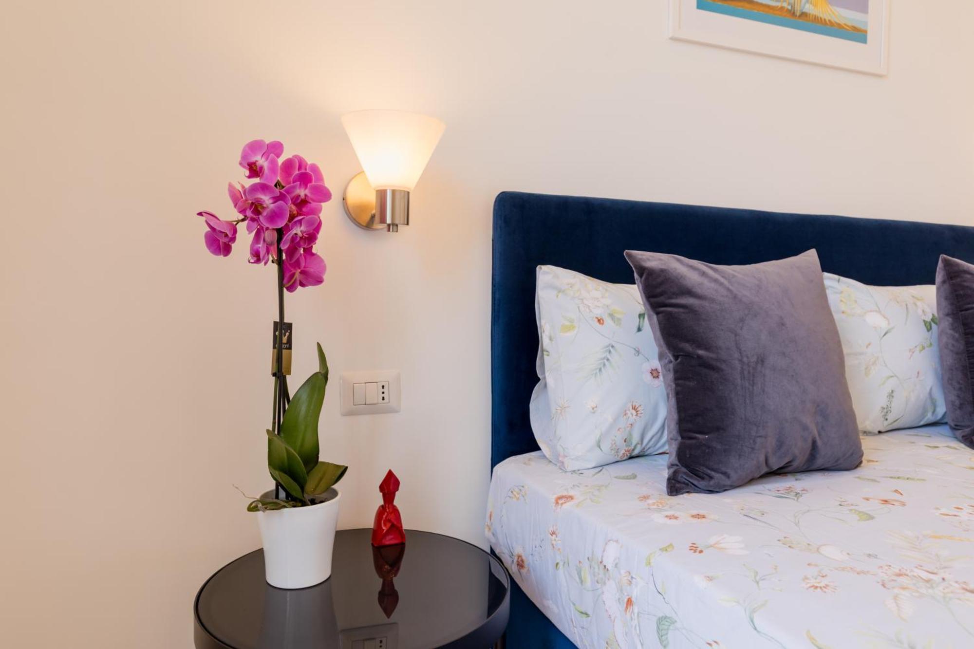 Blu Parthenope Suites Napoli Eksteriør bilde